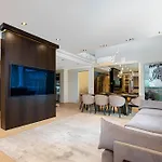 Magnolia House With Indoor Swimming Pool And Sauna *