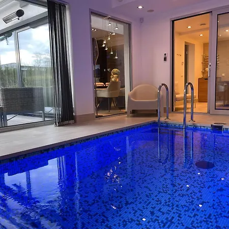 بيت للعطل Magnolia House With Indoor Swimming Pool And Sauna