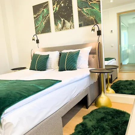 Magnolia House With Indoor Swimming Pool And Sauna Holiday home *
