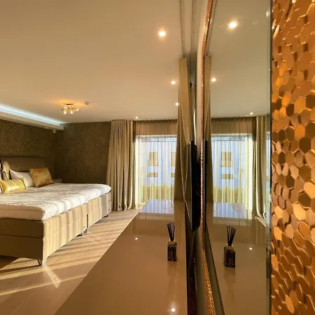 Magnolia House With Indoor Swimming Pool And Sauna טאלין