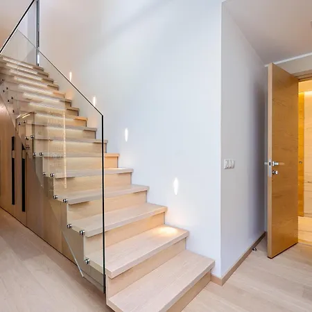 Magnolia House With Indoor Swimming Pool And Sauna 別荘