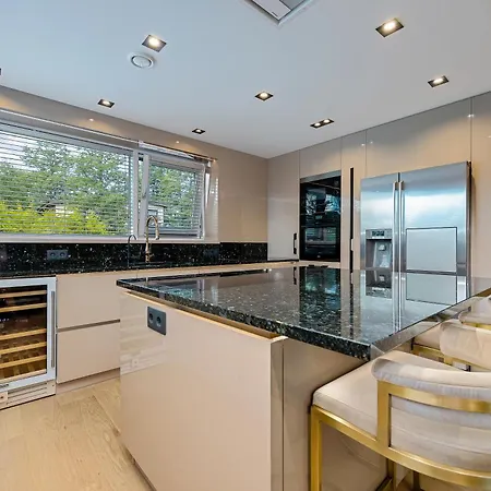 Magnolia House With Indoor Swimming Pool And Sauna Holiday home Tallinn