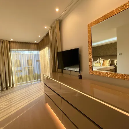 Magnolia House With Indoor Swimming Pool And Sauna Дом отдыха *